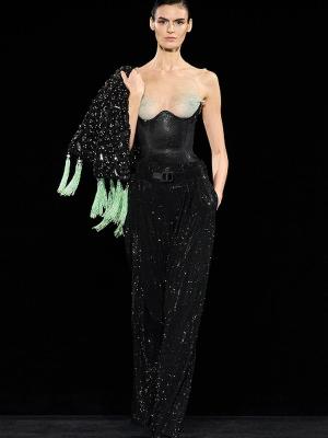 Коллекция Giorgio Armani Prive Couture весна–лето 2026 (110218-armani-prive- ss-05.jpg)